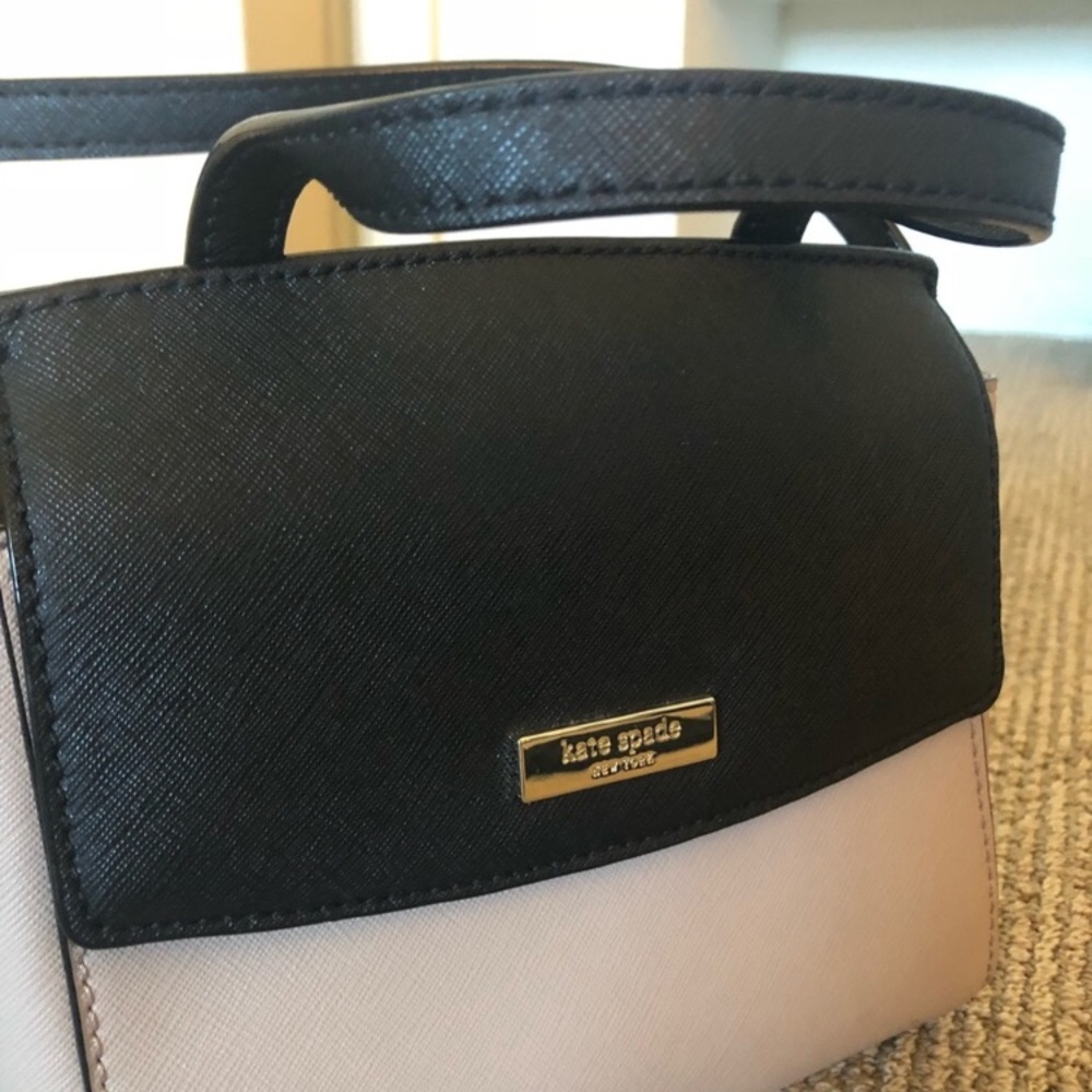 Kate Spade ♠️ - Picture 2 of 3